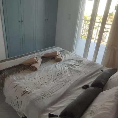 Bee Life Apts, Sweet House Vakantiehuis Kokkinos Pirgos (Heraklion)