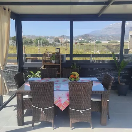 Bee Life Apts, Sweet House Kokkinos Pirgos (Heraklion)